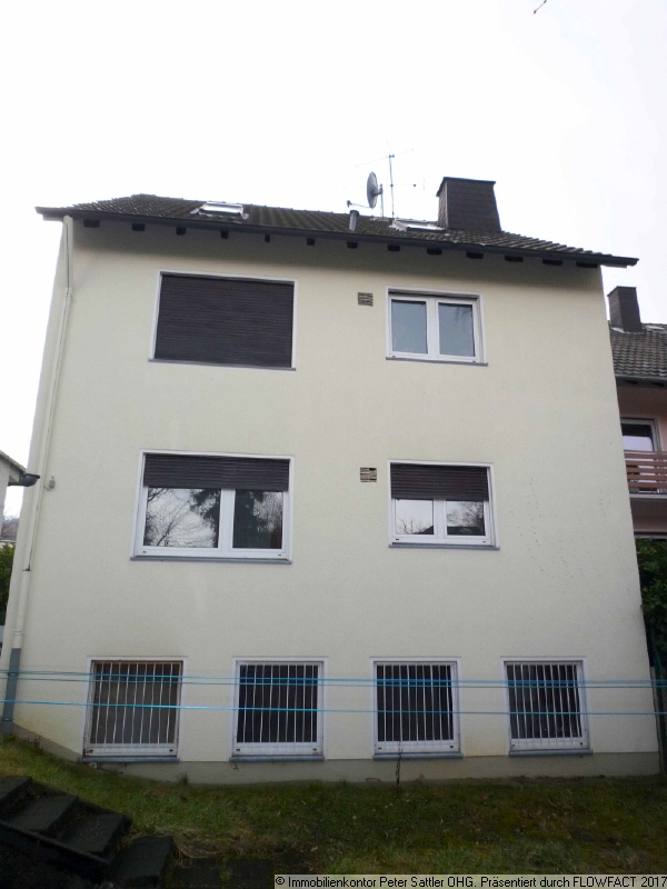 Hausr�ckseite Mehrfamilienhaus Bonn