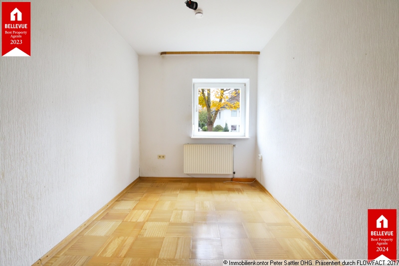 Ein Schlafzimmer von dreien Etagenwohnung Bonn