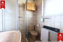 1 OG Duschbad Mit Hof und gro�em Grundst�ck