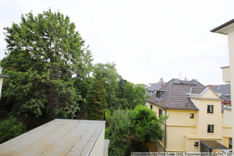 Ausblick nach hinten Bonn Etagenwohnung Hauptstra�e, Loggia nach hinten, 2,5 Zimmer!