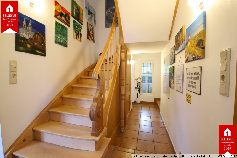 Charmantes Treppenhaus Einfamilienhaus K�nigswinter