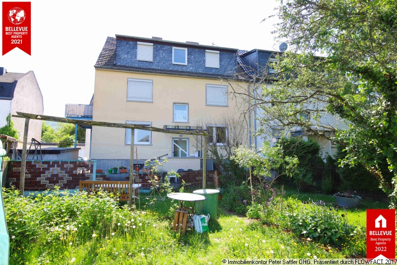 Blick auf den Eingang Mehrfamilienhaus Koblenz