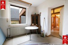 EG Zimmer Mit Hof und gro�em Grundst�ck