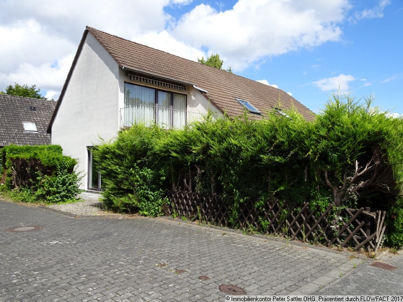 2 Terrassen und 2 Stellpl�tze Doppelhaush�lfte Bonn