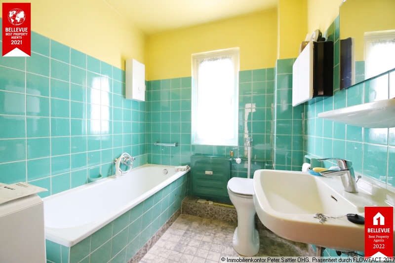 Wannenbad Dachgeschosswohnung Bonn