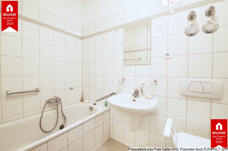 Bad mit Wanne Erdgeschosswohnung Bonn