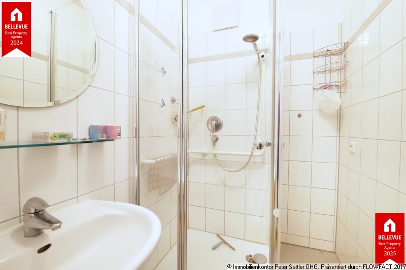 Bad mit Dusche Erdgeschosswohnung Bonn