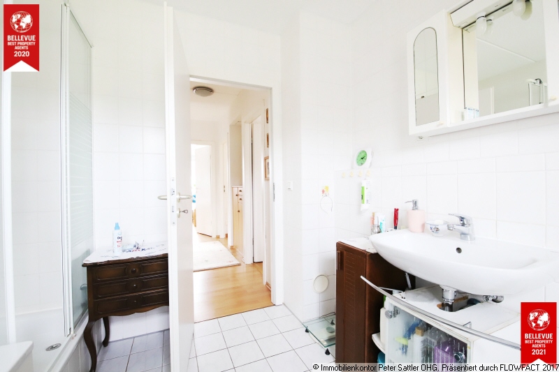 Bad im OG Doppelhaush�lfte Bonn