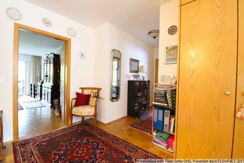Platz in der Diele Etagenwohnung Bonn