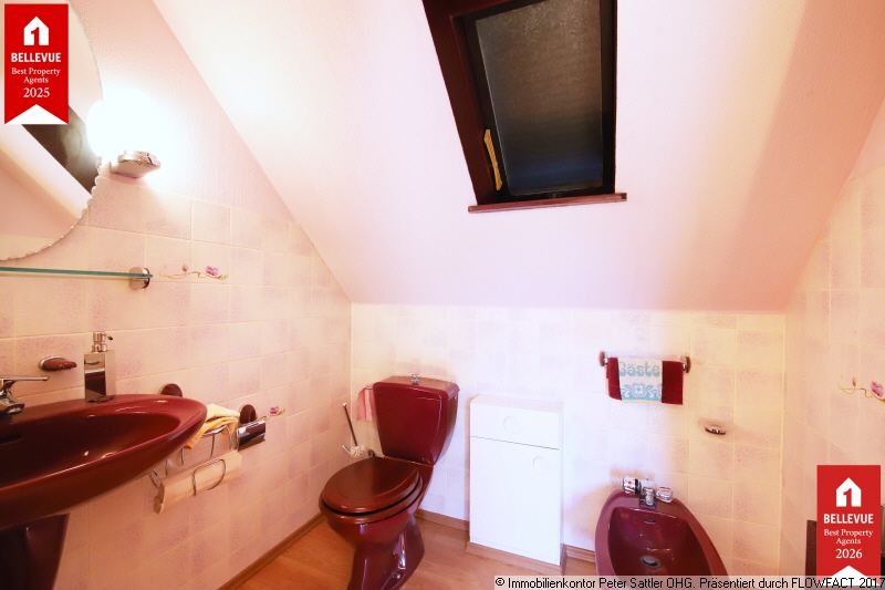 19 DG_WC unterm Dach Einfamilienhaus Wachtberg