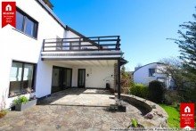Den Sommer  genie�en Viel Platz in gro�z�gigen Haus in Hanglage!
