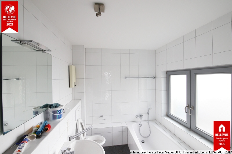Viel Licht Dachgeschosswohnung Bonn