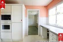 9 K�che komplett Niederbachem: gem�tliches Haus mit Spielwiese vis-�-vis!