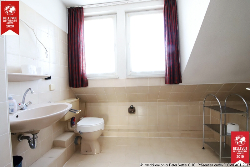 Wanne, Dusche, Fenster Doppelhaush�lfte Bonn