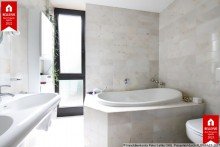 Portugiesischer Marmor Designer-Haus in bester Lage