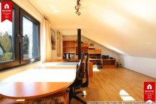 B�ro mit Ausblick Viel Platz in gro�z�gigen Haus in Hanglage!