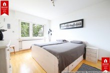 Schlafzimmer Verkehrsg�nstig, gro�z�giger Grundriss, helle Zimmer!