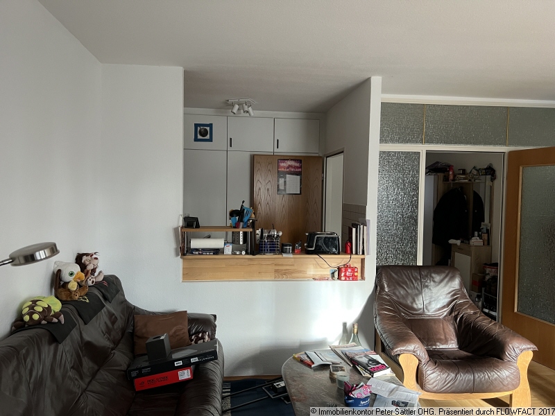 Wohnraum und Kochnische Etagenwohnung Bonn