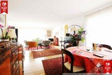 Viel Platz, viel Licht! Wohnungstraum in Alt-Lannesdorf!